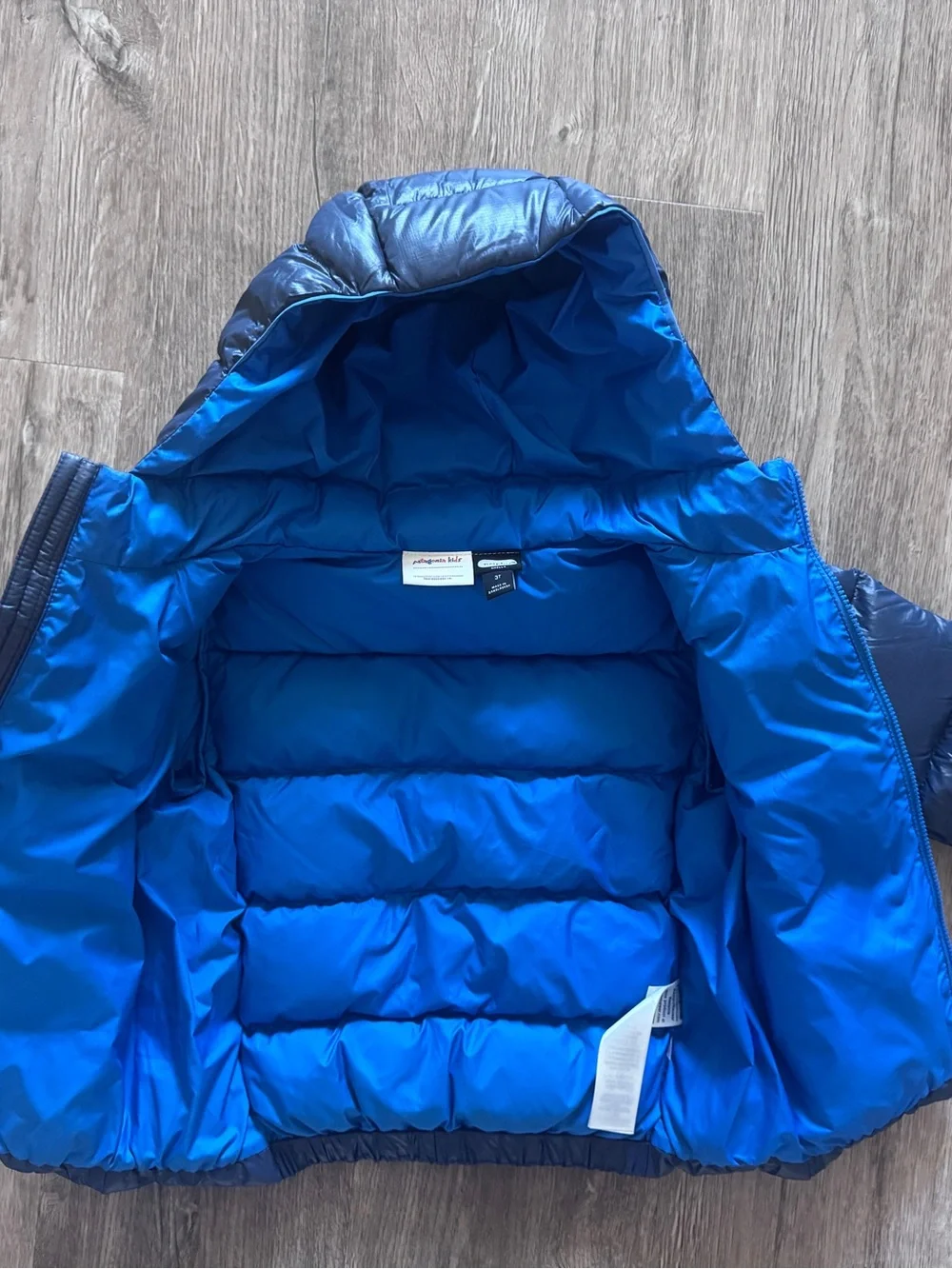 Patagonia high loft down coat Blue kids 3T like new